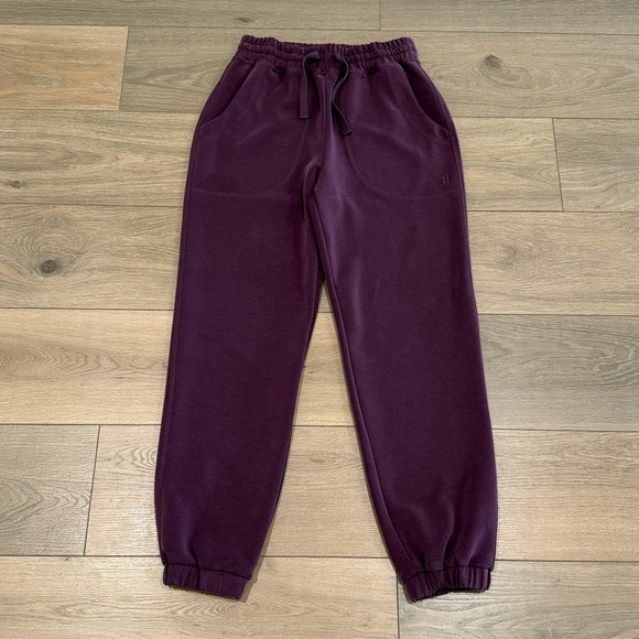 SWEATY BETTY Midnight Cherry Purple Sand Wash Cuffed Trouser Jogger Pants Sz XS - Picture 2 of 12